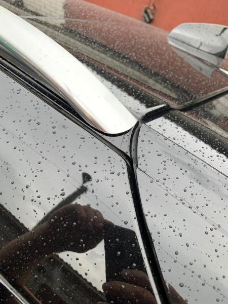 Купити Рейлінги ОЕМ (2 шт) для Range Rover Velar 2017- рр