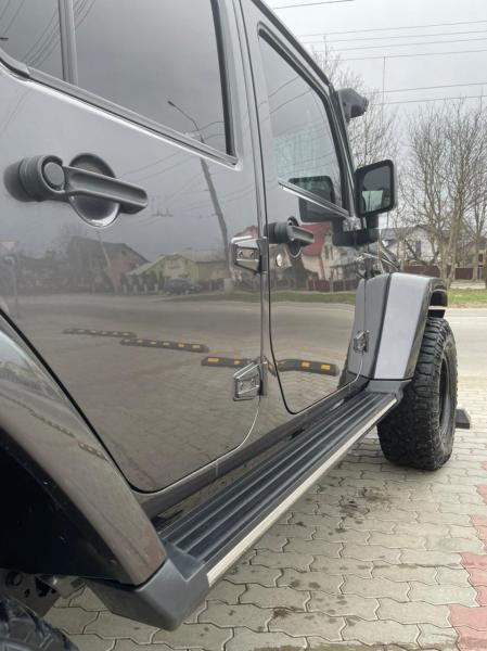 Купить Боковые подножки Black (2 шт) для Jeep Wrangler 2007-2017 гг