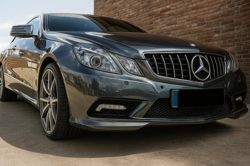 Купити Передня решітка (2009-2013, GT Panamericana) для Mercedes E-сlass coupe C207 рр