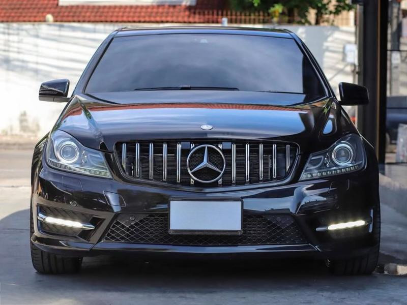 Купить Передняя решетка GT Panamericana для Mercedes C-class W204 2007-2015 гг