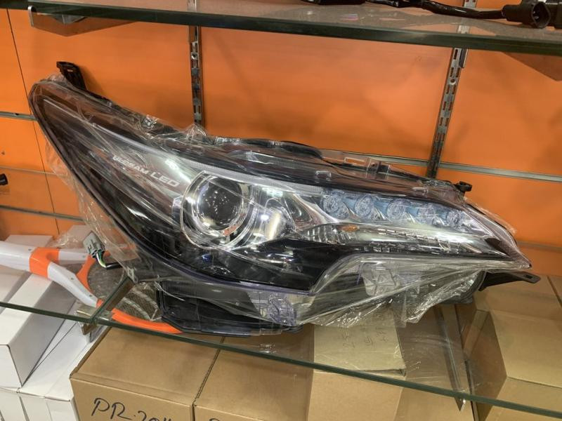 Купити Передня оптика (2 шт) для Toyota Fortuner 2015- рр