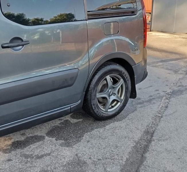 Купити Накладки на арки (4 шт, чорні) 2 бокові двері, пластик для Peugeot Partner Tepee 2008-2018 рр