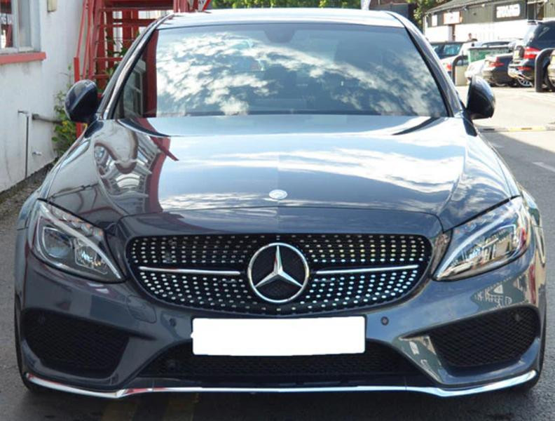 Купити Передня решітка Diamond Silver (для Avantgarde/AMG-Line/C43 AMG) 2018-2025, з камерою для Mercedes C-сlass W205 рр