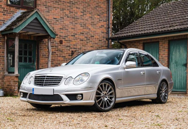 Купить Комплект обвесов (AMG E63) для Mercedes E-сlass W211 2002-2009 гг