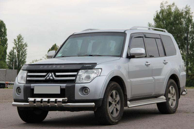 Купити Передній захист ST015-13 (нерж.) для Mitsubishi Pajero Wagon IV