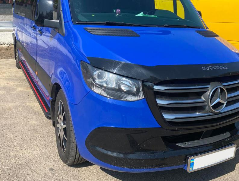 Купить Боковые пороги Maya Red (2 шт., алюминий) Long/ExtraLong для Mercedes Sprinter W907/W910 2018- гг