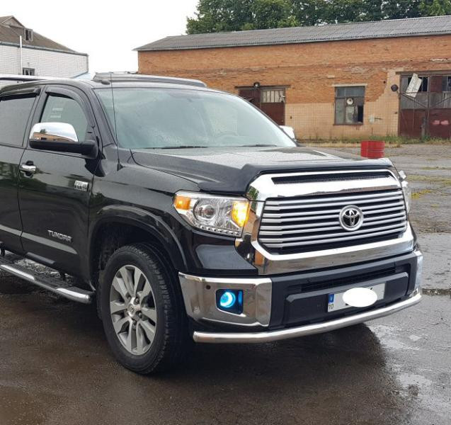 Купити Передній захист ST008 (нерж) для Toyota Tundra 2007-2021 рр