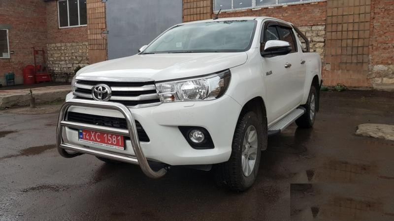 Купити Кенгурятник WT007 (нерж) для Toyota Hilux 2015- рр