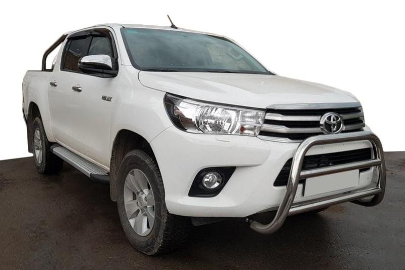 Купити Кенгурятник WT007 (нерж) для Toyota Hilux 2015- рр
