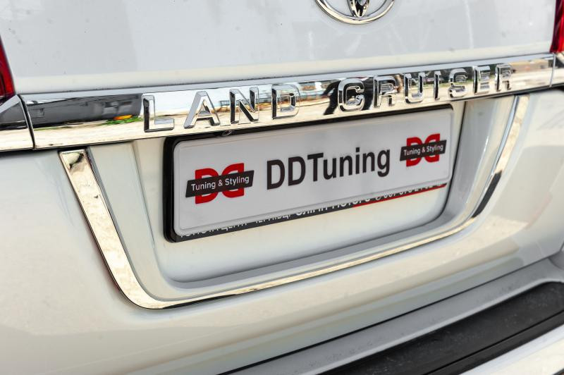 Купити Підставка під номер стандарт Біла для Toyota Land Cruiser 200