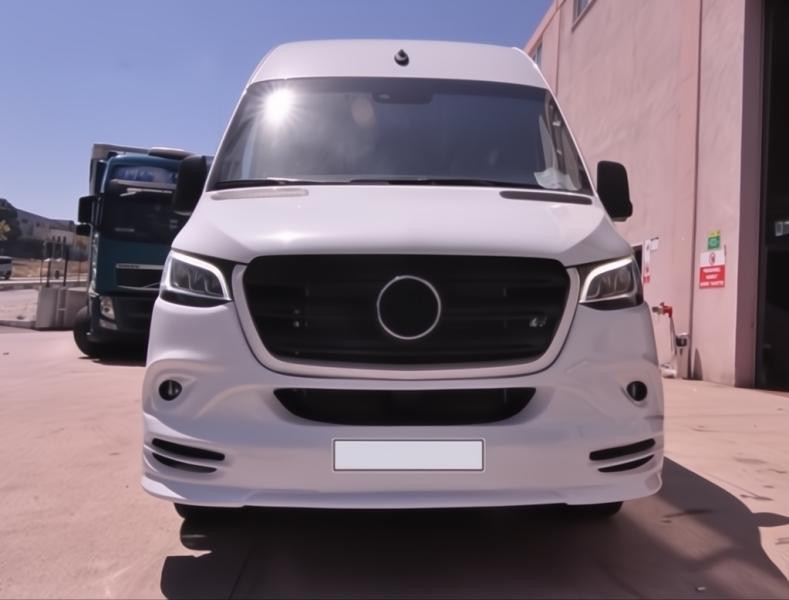 Купити Накладка на передній бампер V3 (під фарбування) для Mercedes Sprinter W907/W910 2018- рр