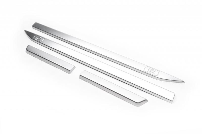 Купить Комплект дверных молдингов для Toyota FJ Cruiser