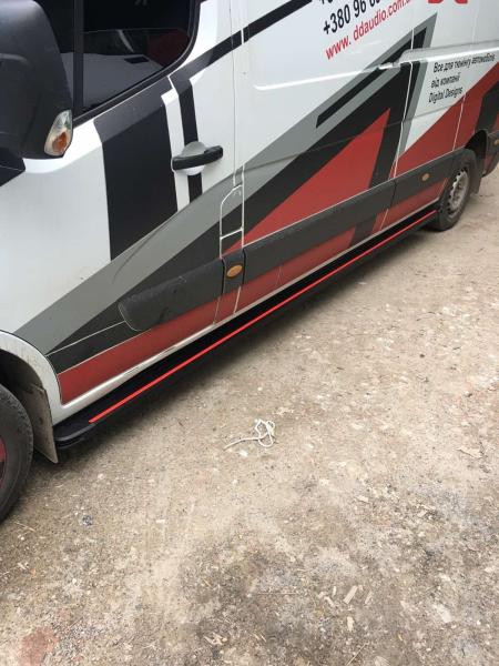 Купить Боковые пороги Maya Red (2 шт., алюминий) Длинная база для Nissan NV400 2010-2024 гг