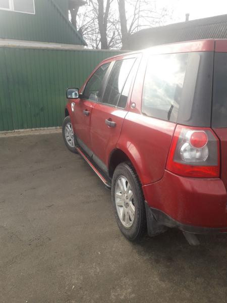 Купити Бокові пороги Maya Red (2 шт., алюміній) для Land Rover Freelander II