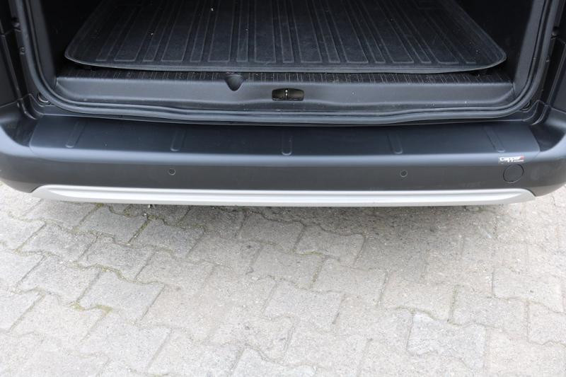 Купити Накладка на задній бампер (ABS) для Peugeot Partner/Rifter 2019- рр