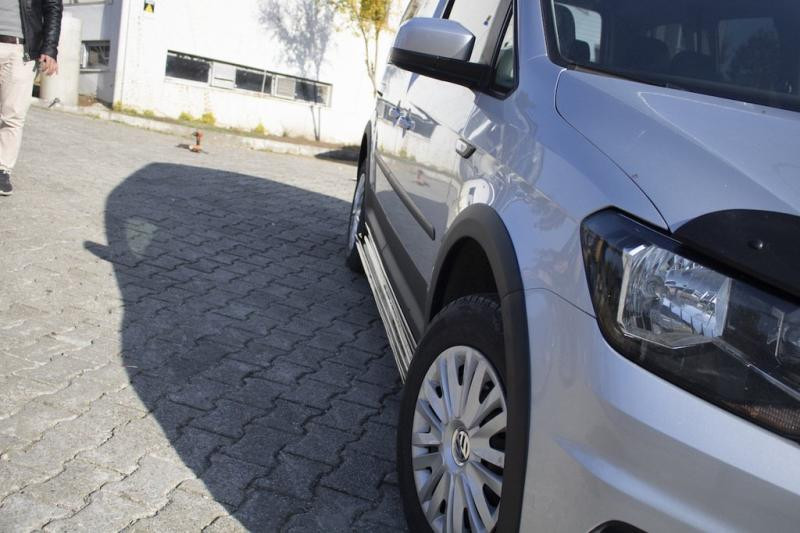 Купить Накладки на боковые пороги EuroCap (черные) для Volkswagen Caddy 2010-2015 гг