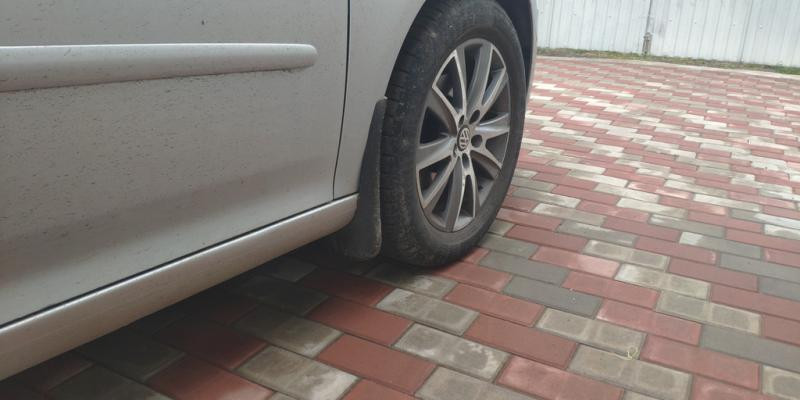 Купить Оригинальные брызговики Premium HB (4 шт) для Volkswagen Golf 5 2003-2009 гг