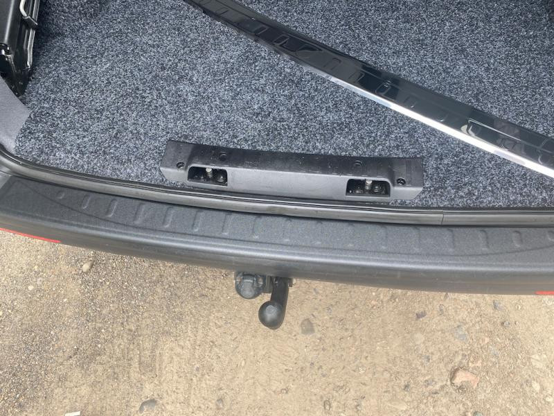 Купить Накладка на задний бампер DDU (1 дверь, ABS) для Volkswagen T6