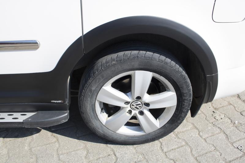 Купити Комплект молдингів і розширювачів арок 2 двері, коротка база для Volkswagen Caddy 2015-2020 рр