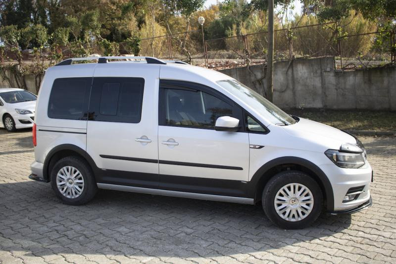 Купити Комплект молдингів і розширювачів арок 2 двері, коротка база для Volkswagen Caddy 2015-2020 рр