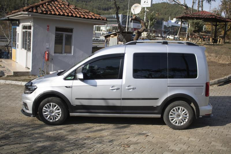 Купити Комплект молдингів і розширювачів арок 2 двері, коротка база для Volkswagen Caddy 2015-2020 рр