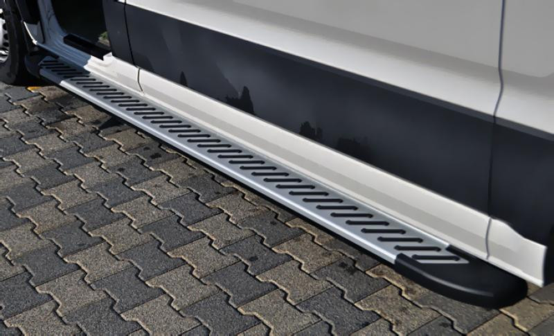 Купить Боковые пороги Line (2 шт, алюминий) Средняя база для Volkswagen Crafter 2016- гг