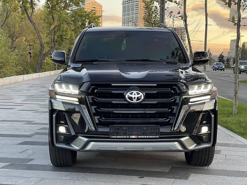 Купить Передние фары 2016-2025 (LX-Design) для Toyota Land Cruiser 200