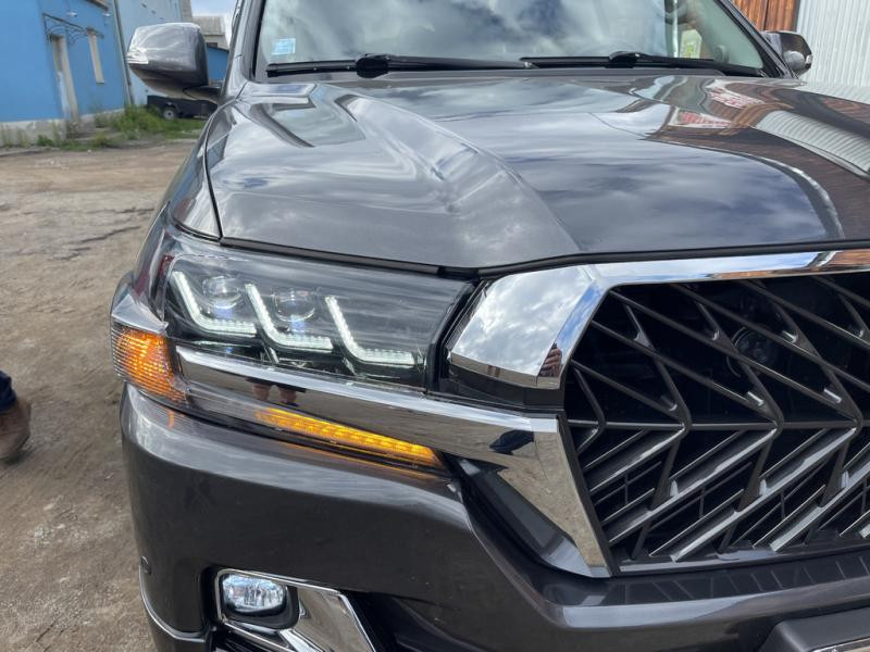 Купить Передние фары 2016-2025 (LX-Design) для Toyota Land Cruiser 200