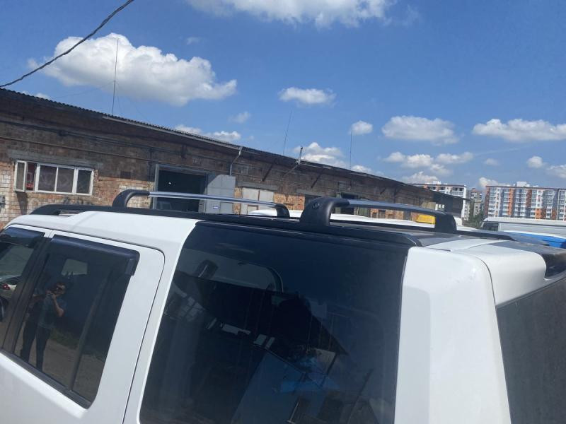 Купить Перемычки на оригинальные рейлинги (2 шт) Серые для Land Rover Discovery IV