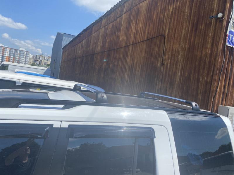 Купить Перемычки на оригинальные рейлинги (2 шт) Серые для Land Rover Discovery IV
