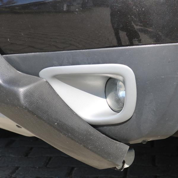 Купить Накладки на противотуманки 2008-2013 (2 шт, ABS) для Renault Duster