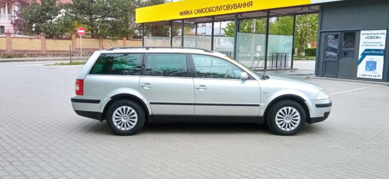 Купити Накладки на арки (4 шт, чорні) SW, 1996-2005, ABS для Volkswagen Passat B5 рр