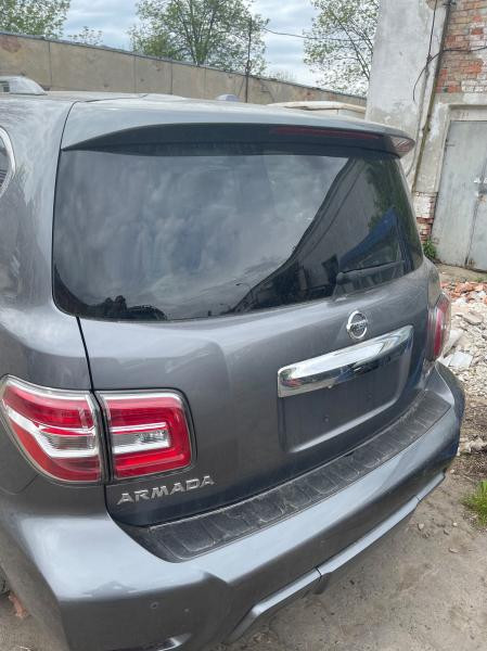 Купити Кришка багажника (оригінал 2019 рік) для Nissan Patrol Y62 2010-2024 рр