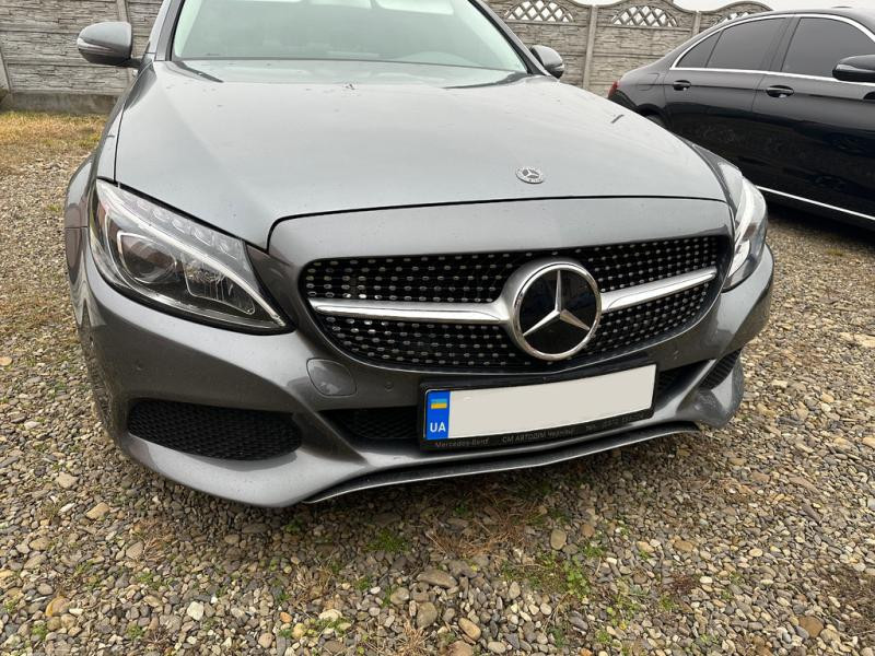 Купити Передня решітка Diamond Silver (для Avantgarde/AMG-Line/C43 AMG) 2014-2018, з камерою для Mercedes C-сlass W205 рр