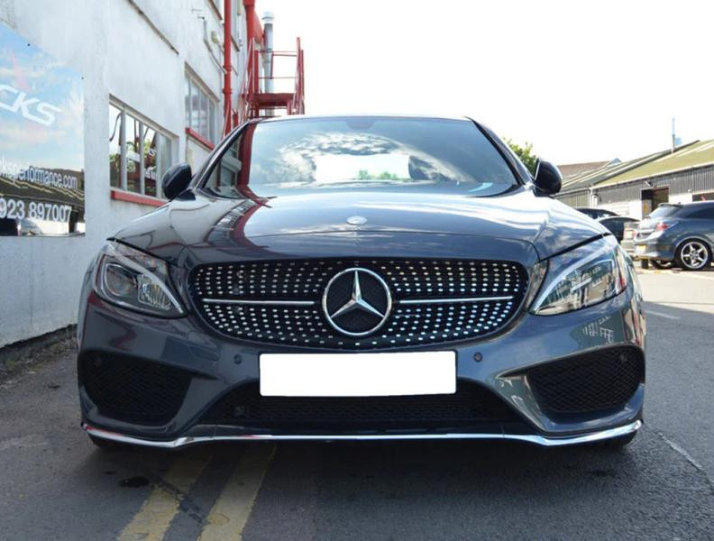 Купити Передня решітка Diamond Silver (для Avantgarde/AMG-Line/C43 AMG) 2018-2025, без камери для Mercedes C-сlass W205 рр