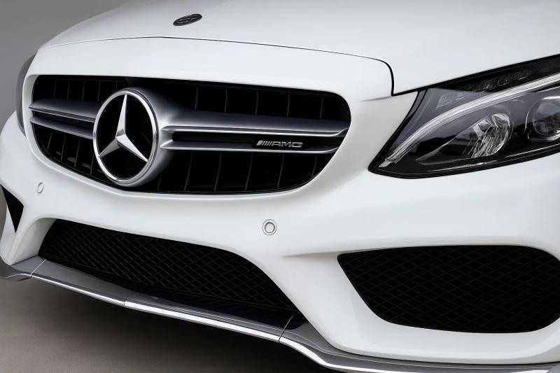 Купить Передняя решетка C63-design (для Avantgarde/AMG-Line/C43 AMG) 2018-2025, без камеры для Mercedes C-сlass W205