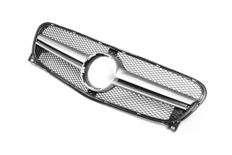 Купити Передня решітка AMG Silver (2014-2016) для Mercedes GLA X156 рр
