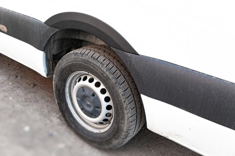 Купить Накладки на арки (4 шт, черные) для Mercedes Sprinter W907/W910 2018- гг