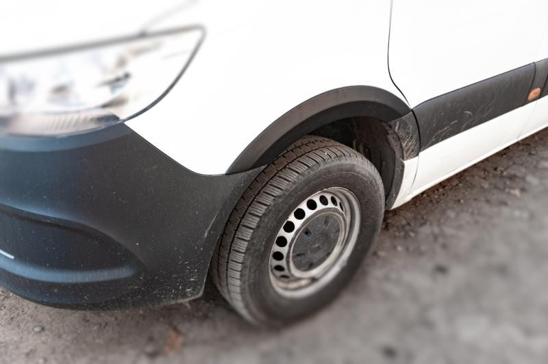 Купить Накладки на арки (4 шт, черные) для Mercedes Sprinter W907/W910 2018- гг