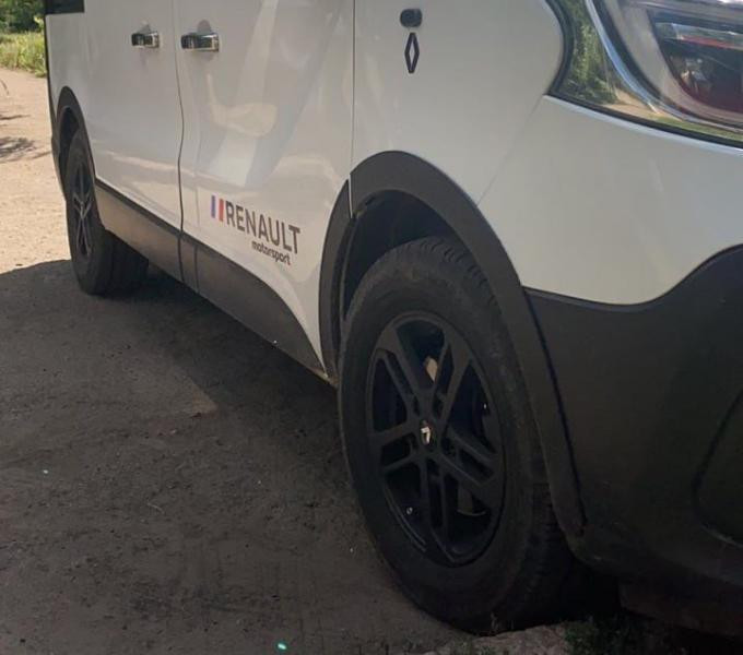 Купити Накладки на арки (6 шт, чорні, ABS) для Nissan NV300/Primastar 2016-рр