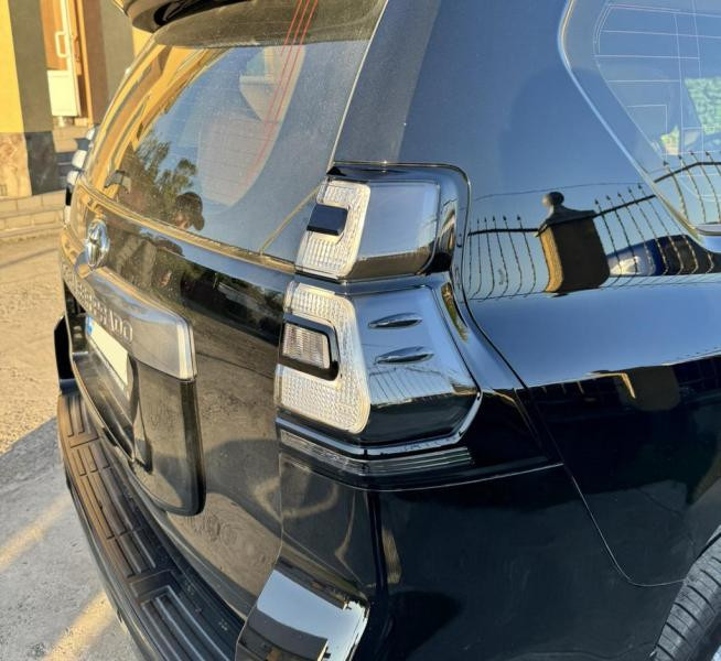 Купити Задні ліхтарі BlackEdition V1 (2017-2023, 2 шт) для Toyota Land Cruiser Prado 150