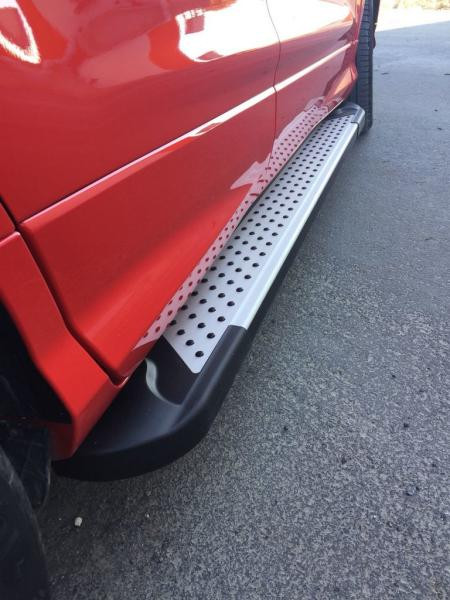 Купити Бокові пороги Allmond Grey (2 шт, алюм.) З чорним листям на дверях для Ford Kuga/Escape 2013-2019 рр