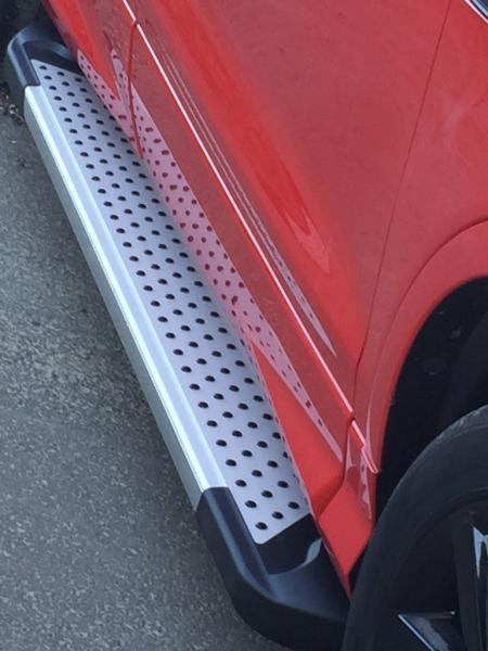 Купити Бокові пороги Allmond Grey (2 шт, алюм.) З чорним листям на дверях для Ford Kuga/Escape 2013-2019 рр