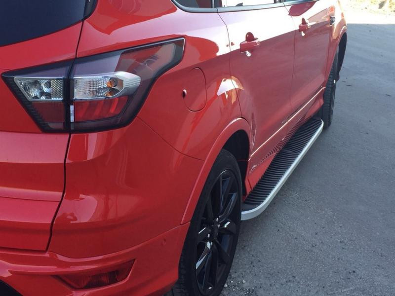 Купить Боковые пороги Tayga Grey (2 шт., алюминий) С окрашенной листвой на дверях для Ford Kuga/Escape 2013-2019 гг