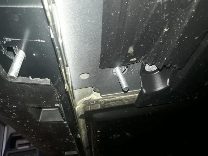 Купити Бокові пороги Allmond Black (2 шт., Алюміній) З чорним листям на дверях для Ford Kuga/Escape 2013-2019 рр