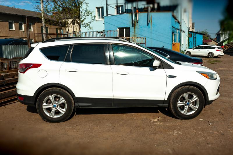 Купить Рейлинги Skyport (черные) для Ford Kuga/Escape 2013-2019 гг