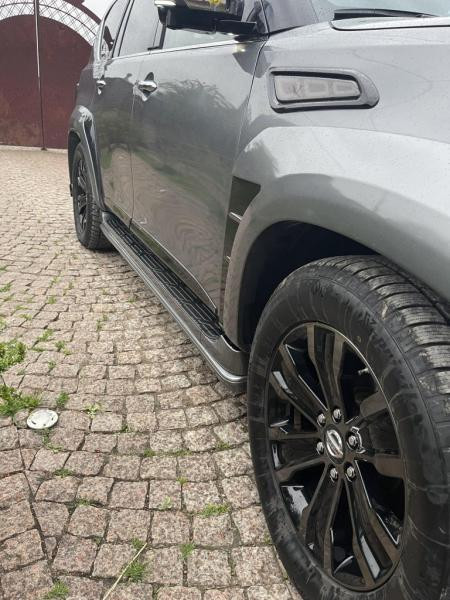 Купить Боковые пороги Nismo (2 шт., алюминий) для Nissan Armada 2016-2024 гг