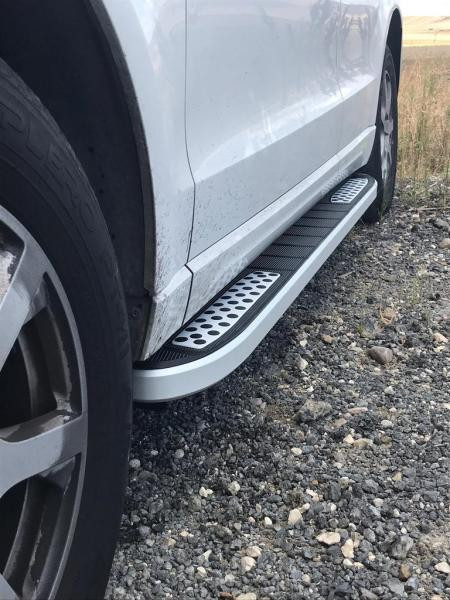 Купити Бокові пороги Tayga V2 (2 шт., Алюміній) для Land Rover Discovery V