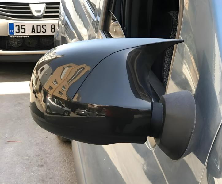 Купить Накладки на зеркала BMW-style (2 шт) для Renault Sandero 2013-2022 гг