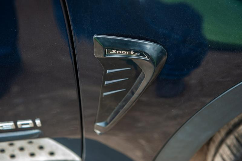 Купить Универсальные вентиляционные накладки на крылья тип-C (имитация, 2 шт, резина)